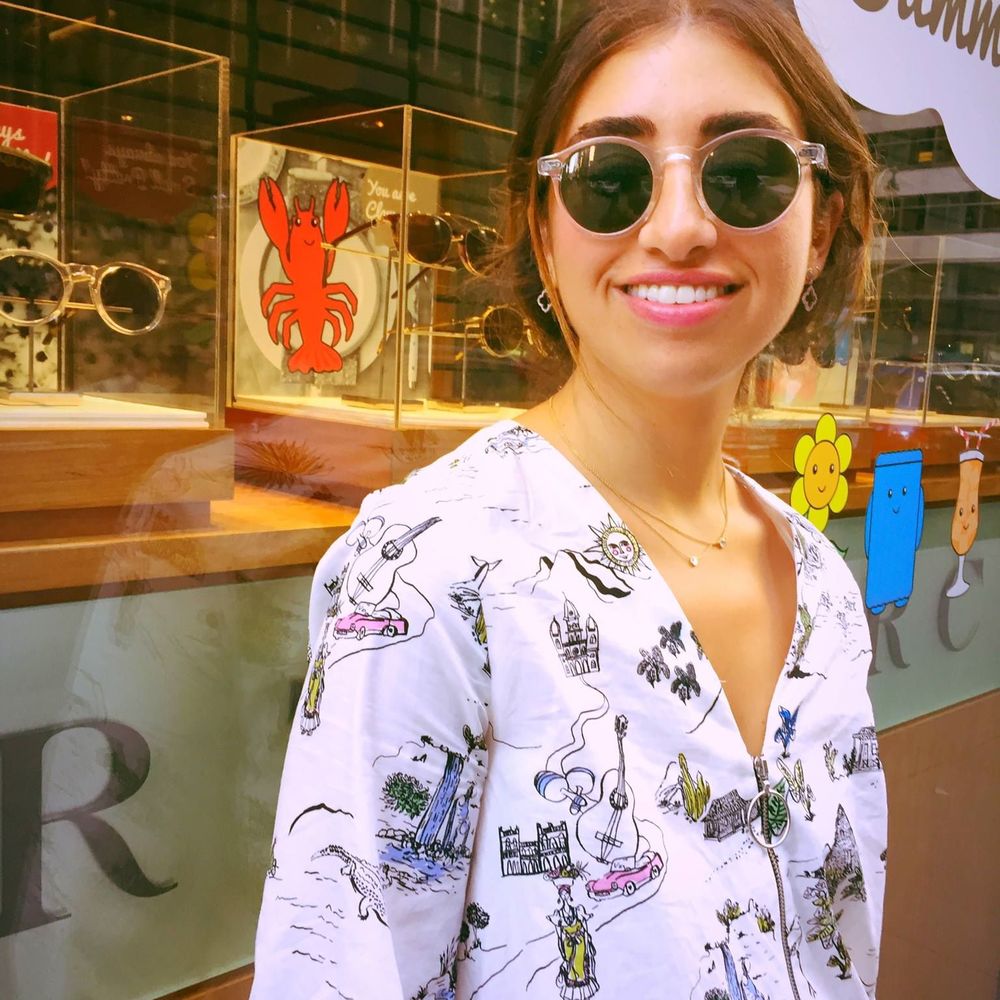 Meet your Posher, Aviva